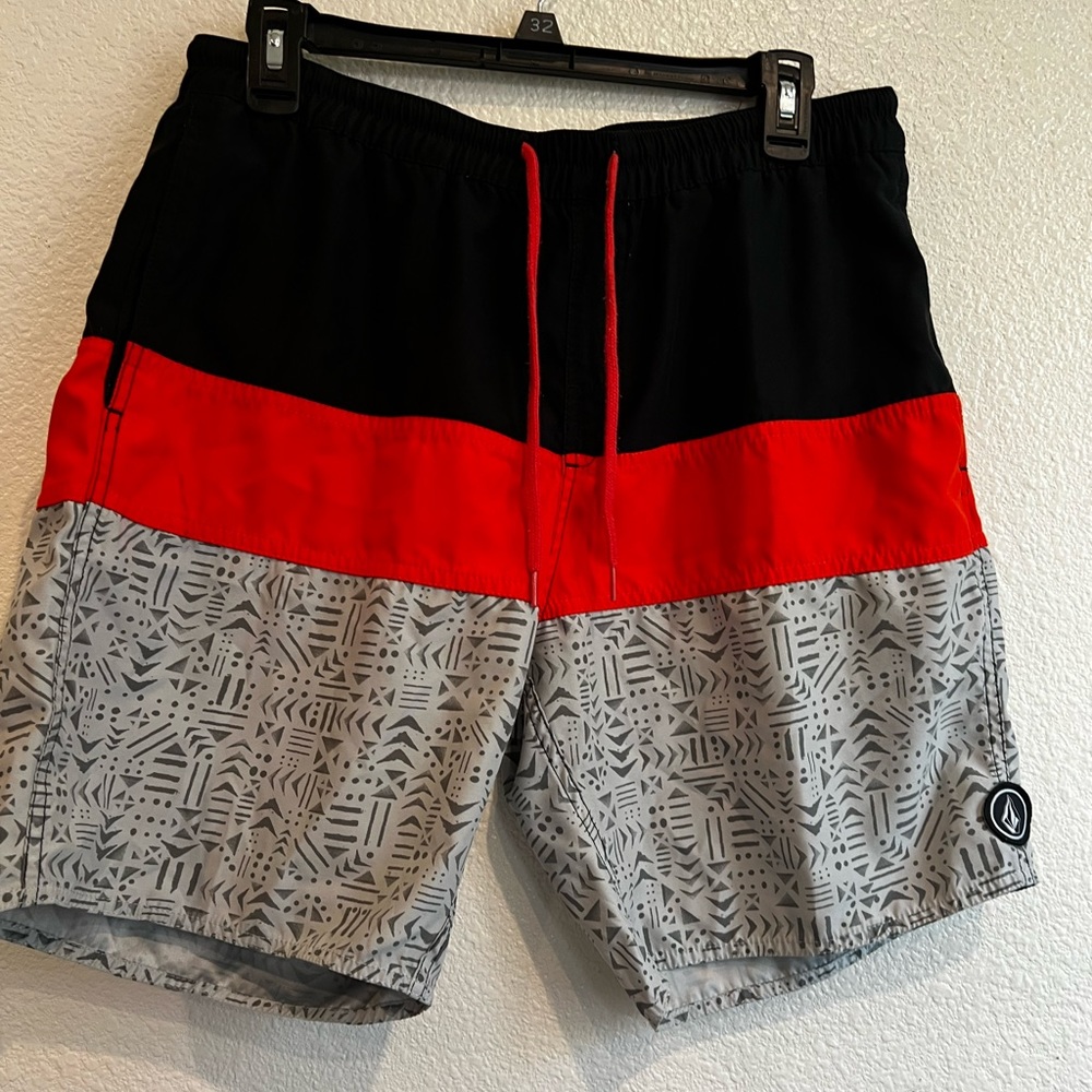 Volcom board‎ shorts